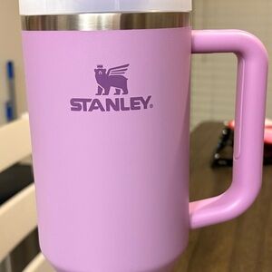 Stanley Pink Quencher H2.0 Tumbler